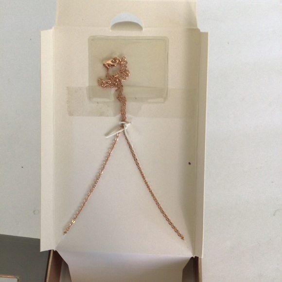 BELIEVE BY BRILLIANCE CRYSTAL NECKLACE NWT - Picture 8 of 10